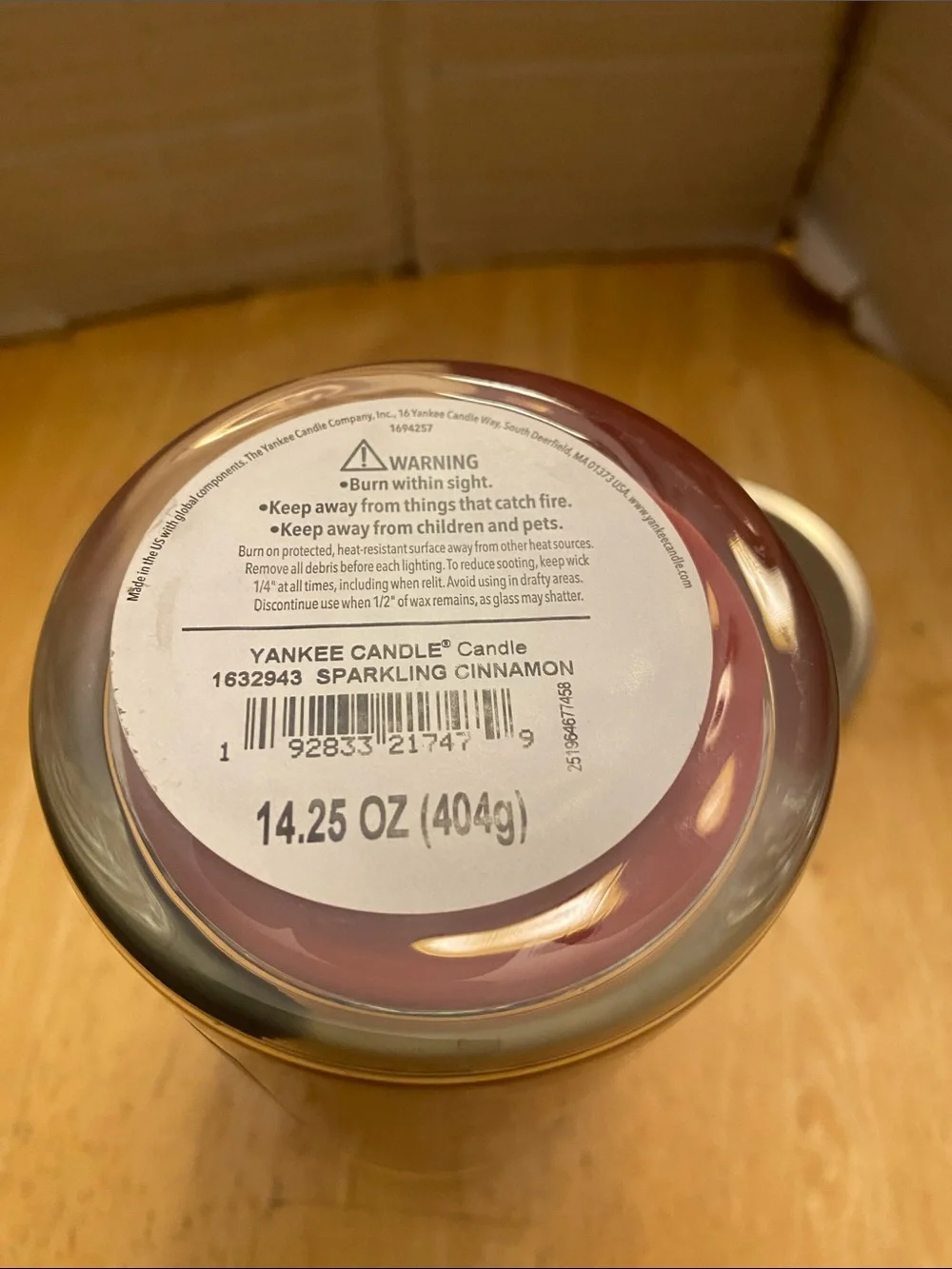 Yankee Candle Sparkling Cinnamon Jar candle with Lid. Large 14.25 oz NWT